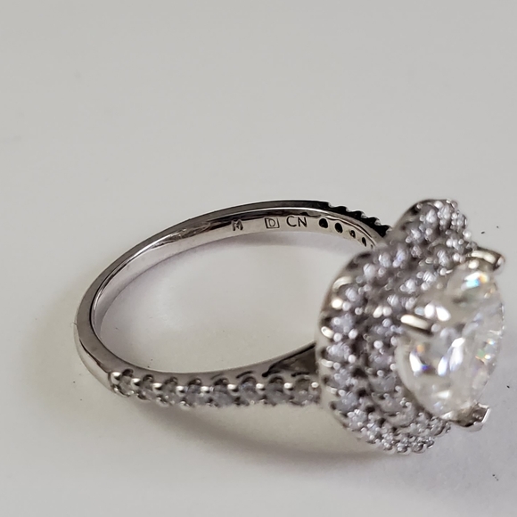 Watch Video / 10K Gold Heart Moissanite Halo Ring - Picture 4 of 10